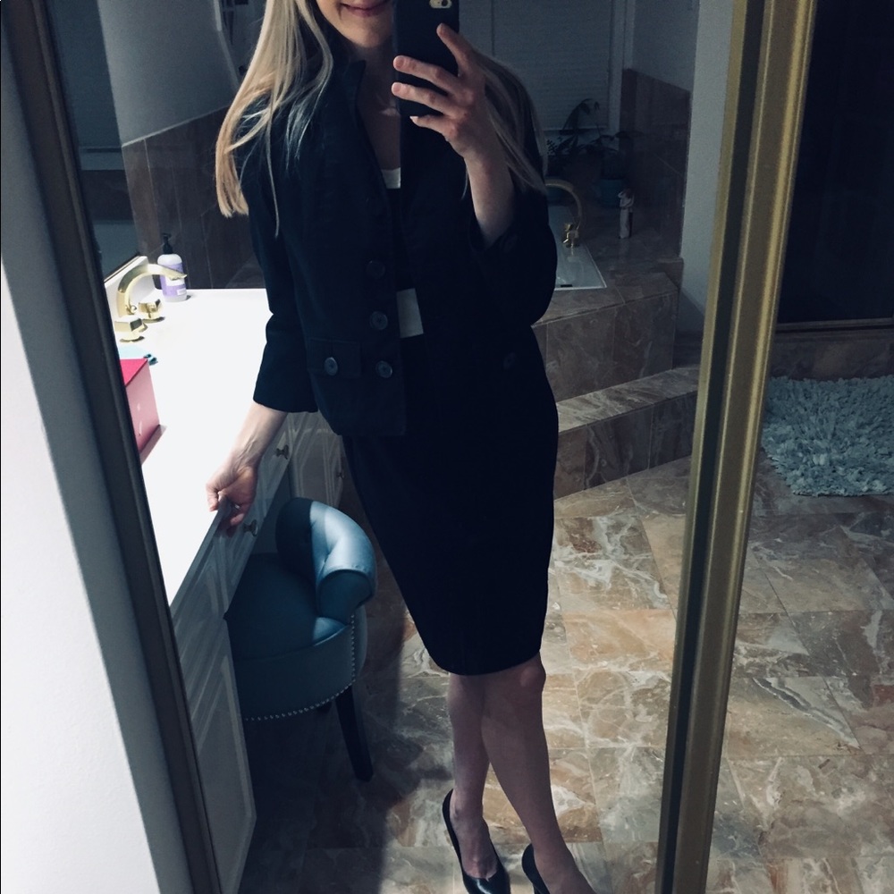 Maggy London Black and Cream Sleeveless Dress sz 4